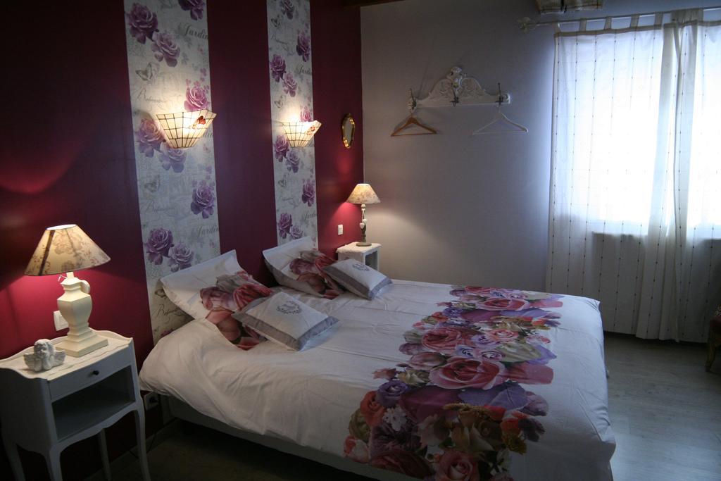 Chambre D'Hotes Du Domaine De La Haute Poignandiere Saint-Germain-de-la-Coudre Værelse billede